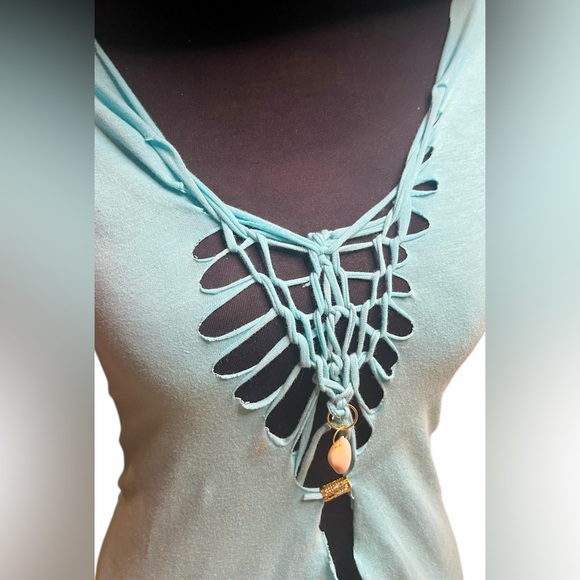 SHREDDED TEE by NEVA - Picture 5 of 7